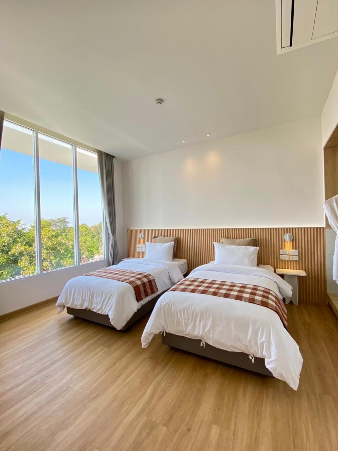 Punn Hotel Korat นครราชสีมา ภายนอก รูปภาพ