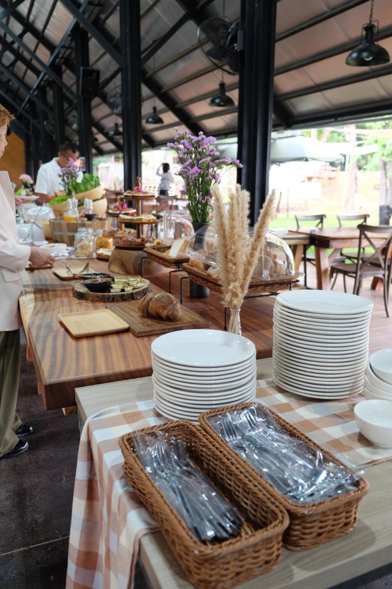 Punn Hotel Korat นครราชสีมา ภายนอก รูปภาพ